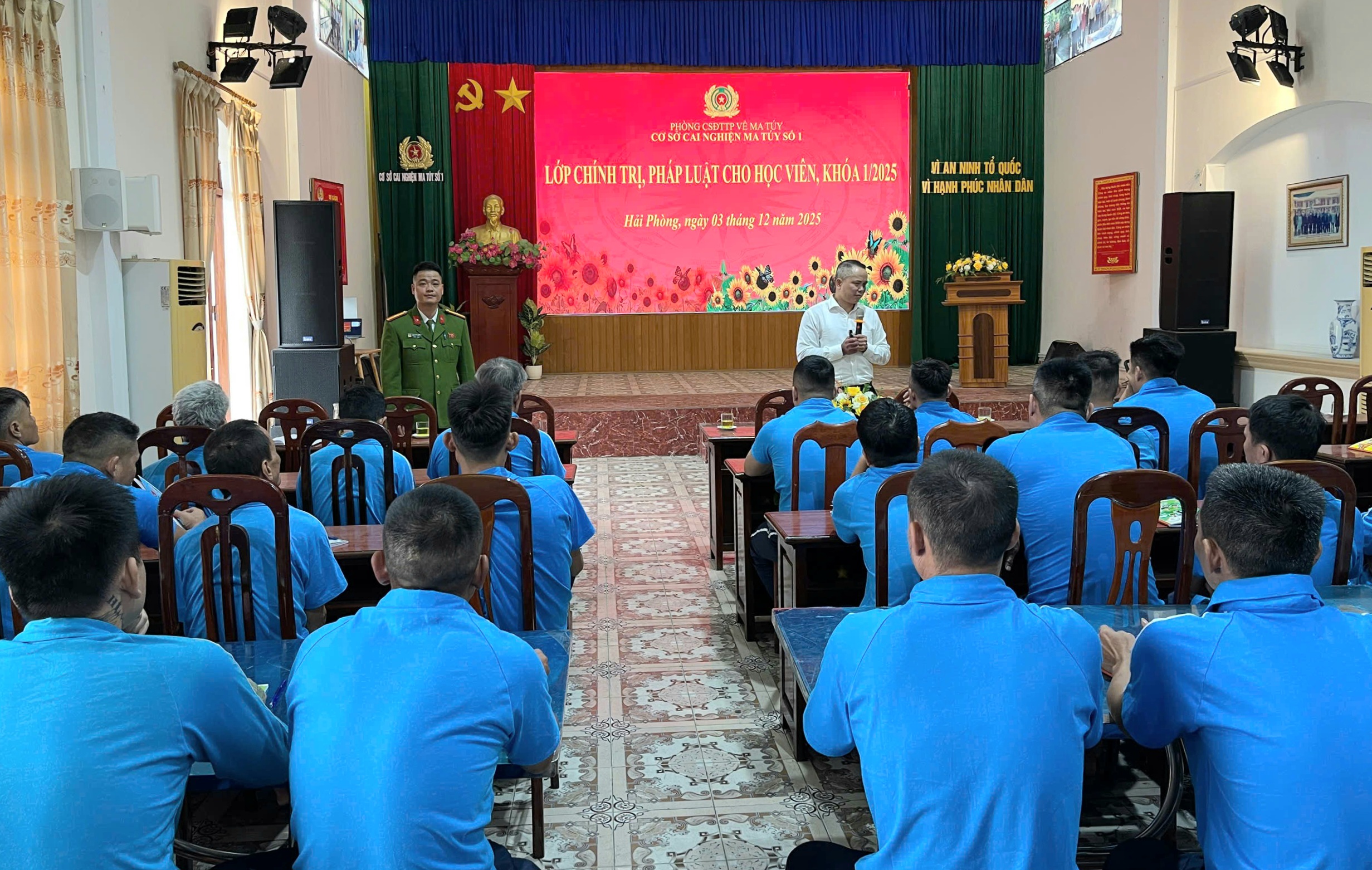 Tiếp tục mở lớp bồi dưỡng kiến thức chính trị, pháp luật về ma túy cho 100 học viên Cơ sở cai nghiện ma túy số 1